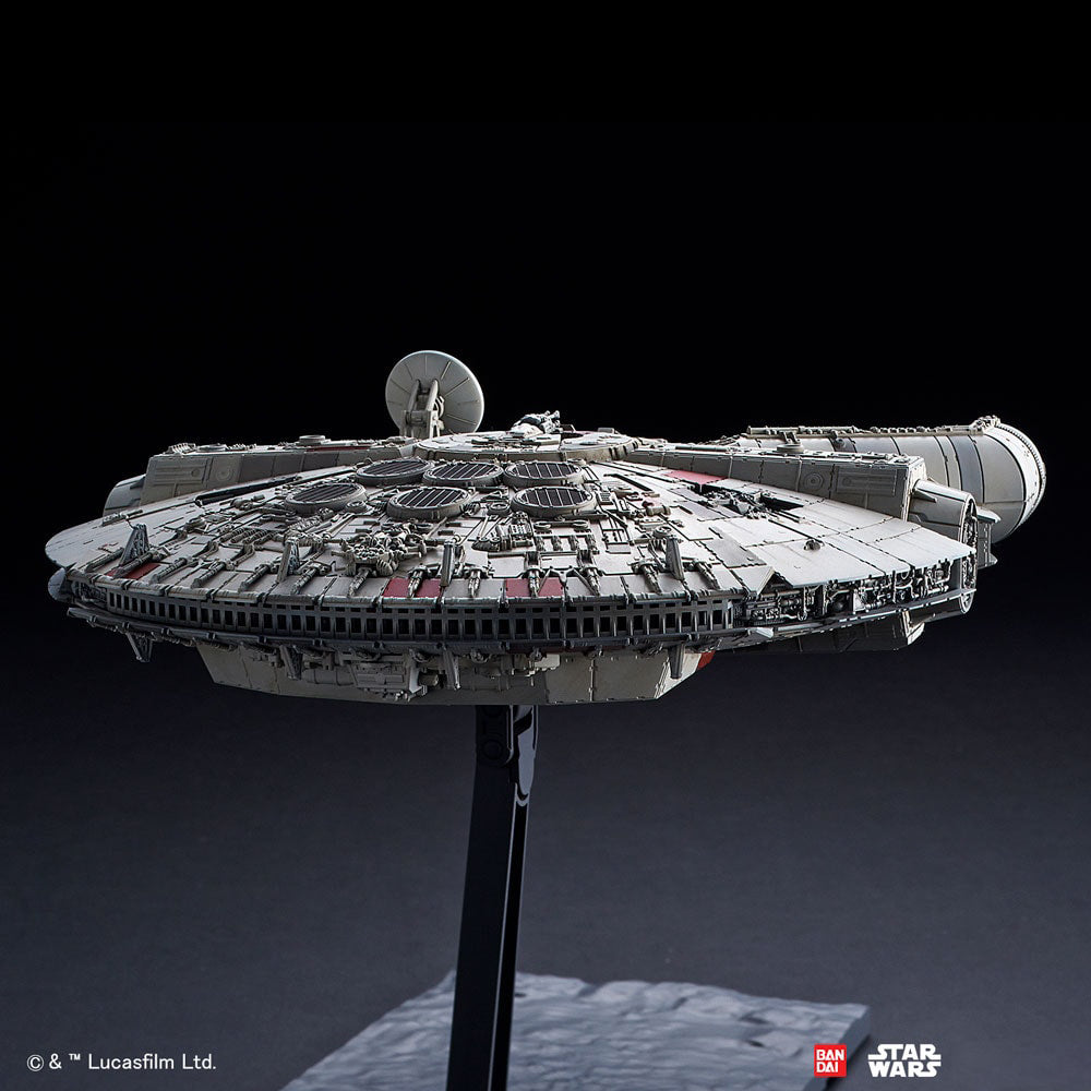 Millennium Falcon (Rise of Skywalker Version) 1:144