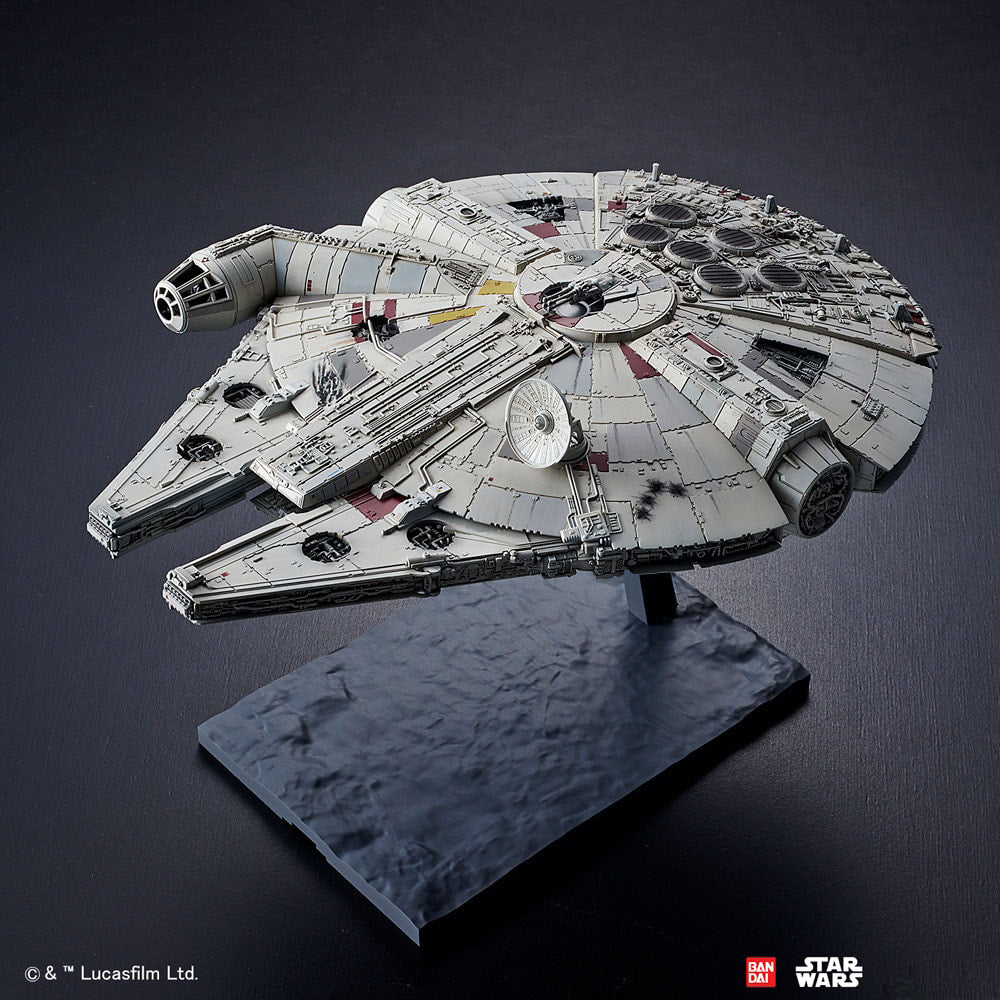 Millennium Falcon (Rise of Skywalker Version) 1:144